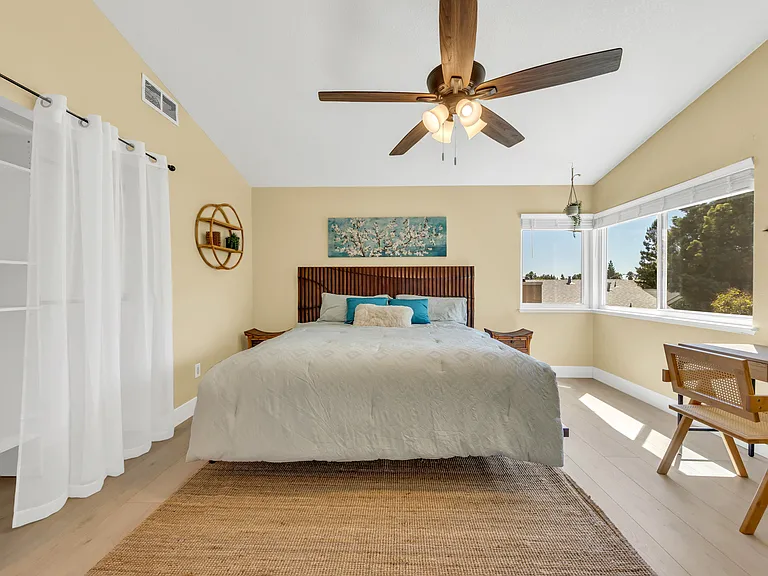 8024 Caymus Dr — Photo 29