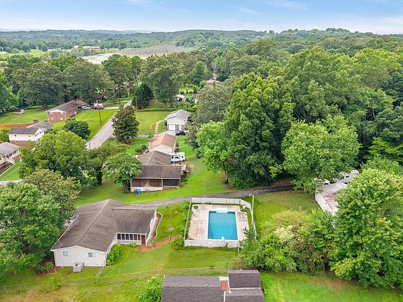4th image of 7517 Boriss Dr