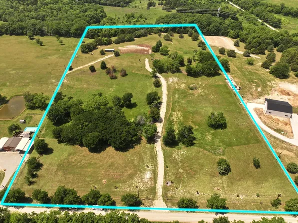 627 Homer Smith Rd, Whitewright, TX 75491