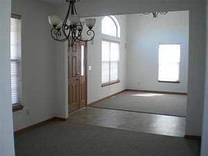 5th image of 9550 Woods Cir