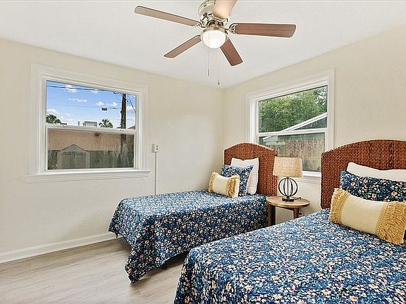 5th image of 1234 Indian River Ave