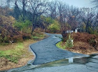 94 Mulberry Ln, Marlboro, NY 12547