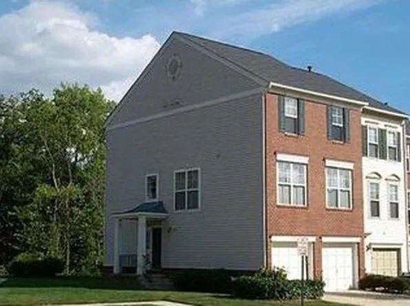 21540 Harvest Green Ter, Ashburn, VA 20148