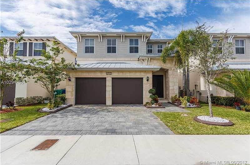 1st image of 6960 NW 106th Ave