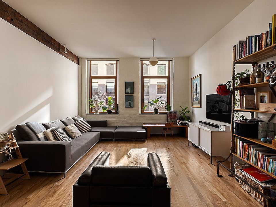 1st image of 124 W 24th St APT 4A