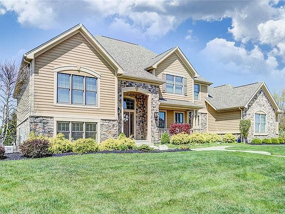 2nd image of 2819 Stonebridge Dr