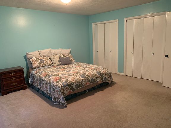 5th image of 204 Woodmont Dr