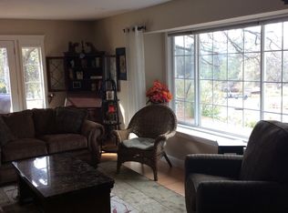 4765 Columbine Dr, Redding, CA 96002