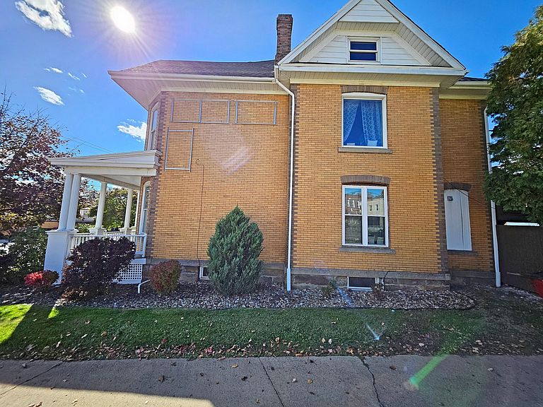 Listing photo 4