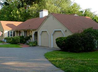 3 Dexter Rock Rd, Lincoln, RI 02865