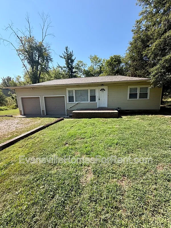 3 bed, 1.5 bath, 1500 sqft, $1,350 — Photo 2