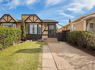4621 126th Ave NW, Edmonton, AB T5A 4L1