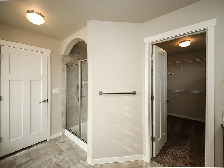 6987 Sumner St — Photo 32