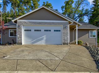 1821 NE Alameda Ave, Roseburg, OR 97470