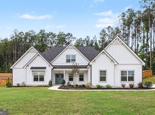 156 Belle Hall Dr, Newnan, GA 30263