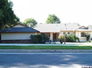 10320 Arnwood Rd, Sylmar, CA 91342