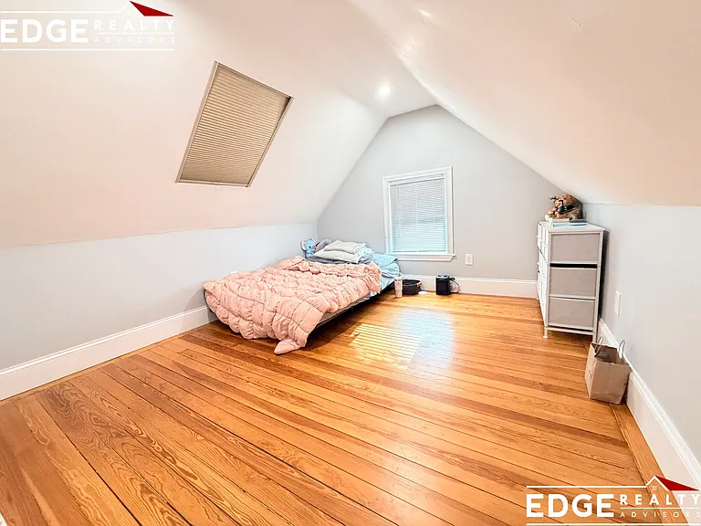24 Tremont St — Photo 10