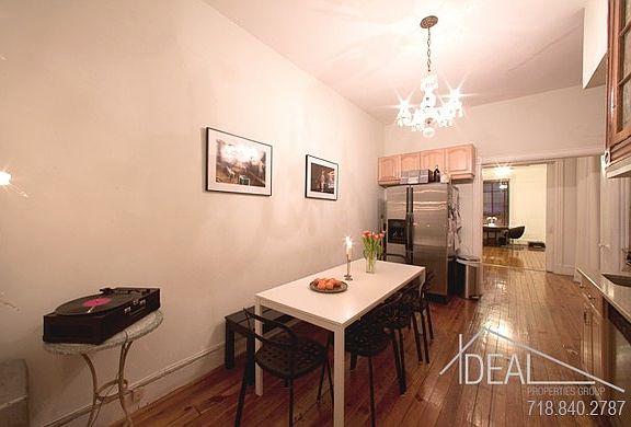 5th image of 195 Saint Marks Ave APT 2