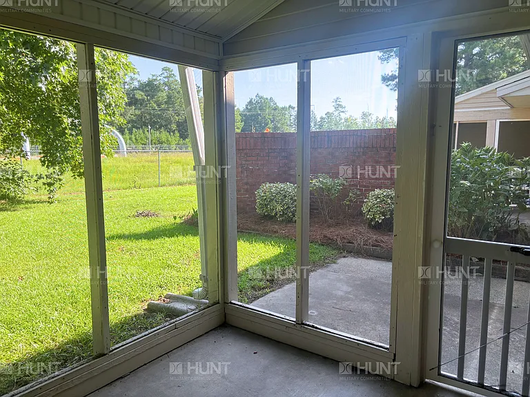 14 Northampton Dr — Photo 15