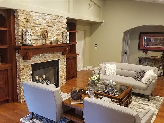 4th image of 102 Polo Ln