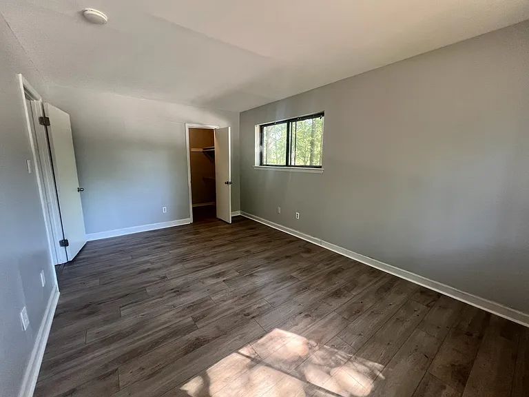 1299 Schaub Dr #A — Photo 3
