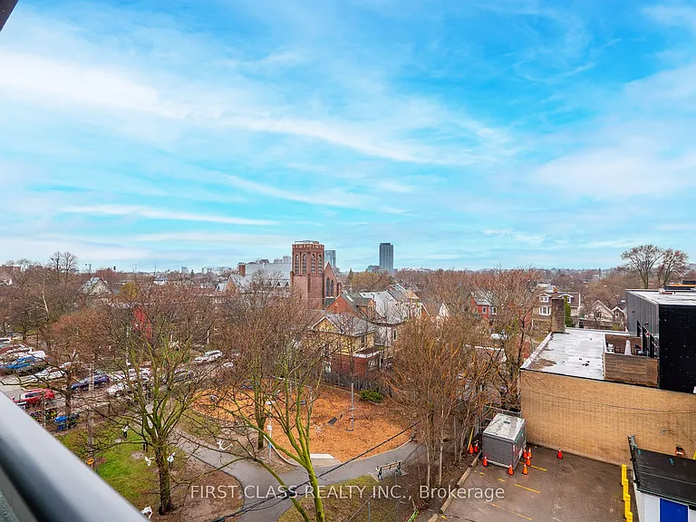 758 Dovercourt Rd #612 — Photo 28
