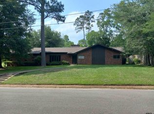 1312 Alameda Dr, Jacksonville, TX 75766