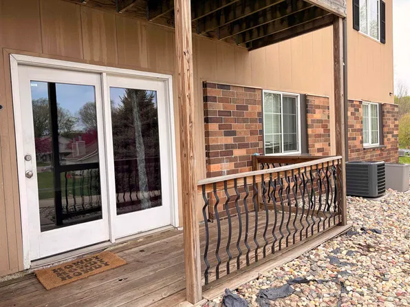 3 27th St, Spirit Lake, IA