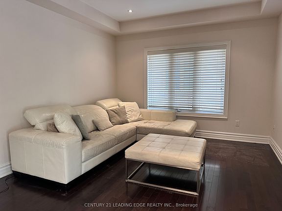 4th image of 83 Golden Forest Rd