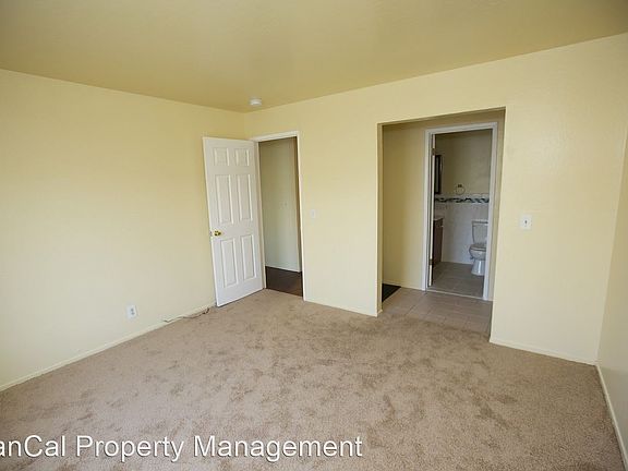 4th image of 671 Villa St APT 2