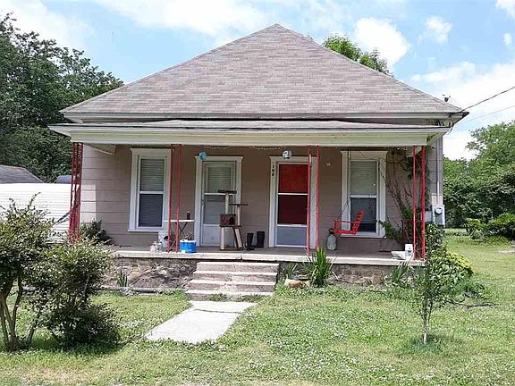 2nd image of 106 Hattie St