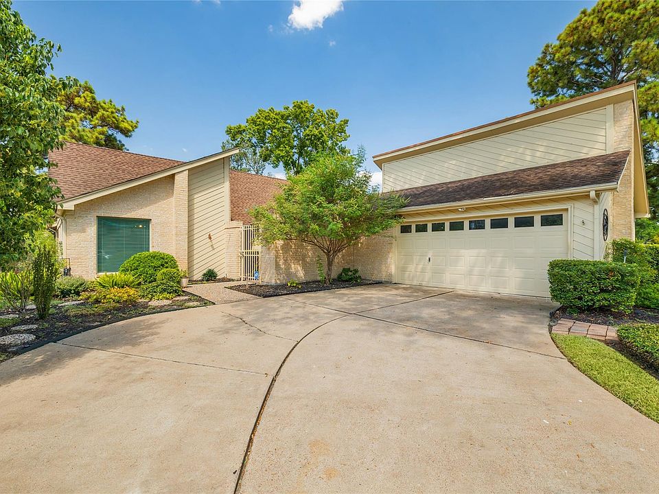 1st image of 18202 Widcombe Dr