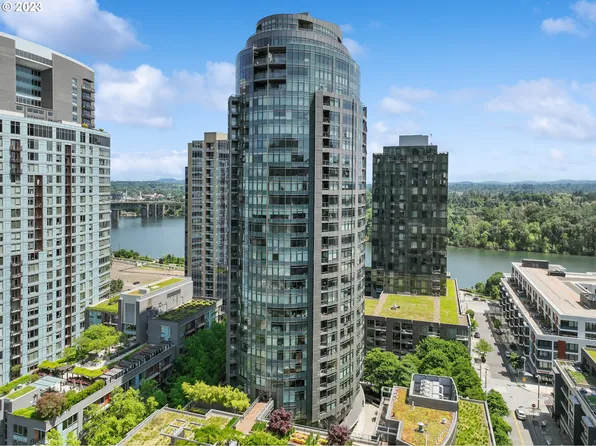 3601 SE River Pkwy Unit 2112, Portland, OR 97239