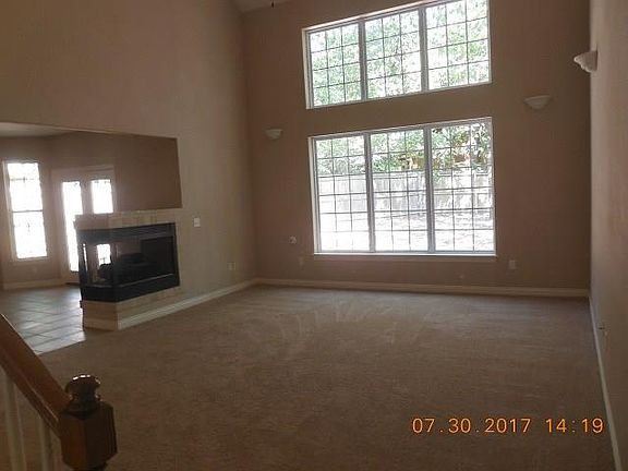 2nd image of 12 Pawle Dr