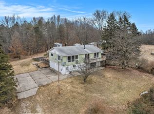 522 E Yale Rd, Rothbury, MI 49452