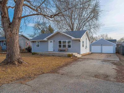 112 Briargate Rd, Washington, IL, 61571