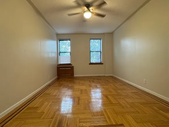 1053 East 13th Street image 14 of 23