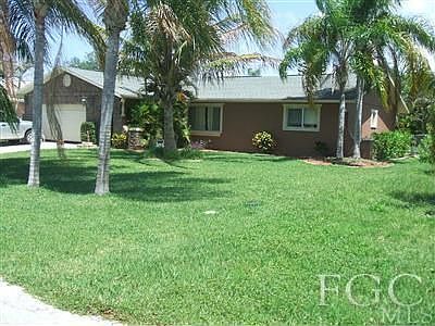 1st image of 225 SW 34th Ter