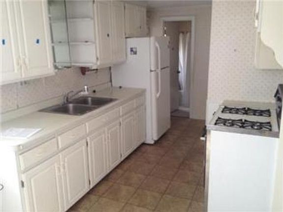 5th image of 3340 1st Ave S