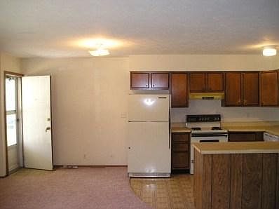 5th image of 2652 Saint Patrick Ave #2654