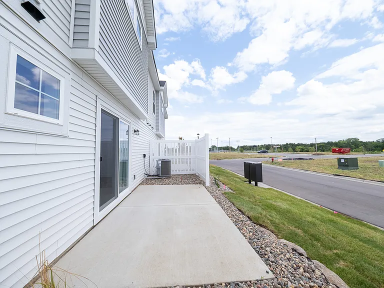 15142 Archdale Ln — Photo 9