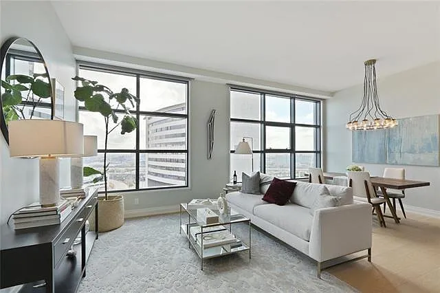 2 bed, 2.0 bath, 1263 sqft, $4,700 — Photo 4