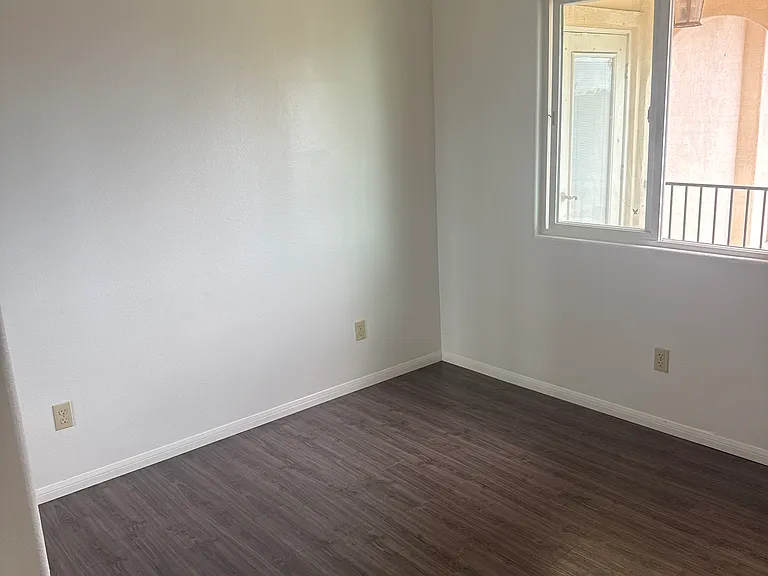 460 Quail Ct — Photo 8
