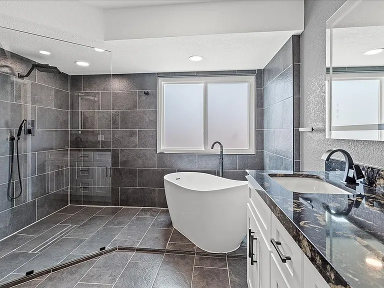 3201 Ventana Hills Dr — Photo 16