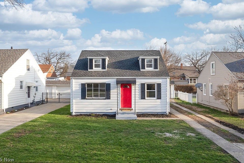 1st image of 14732 Grapeland Ave
