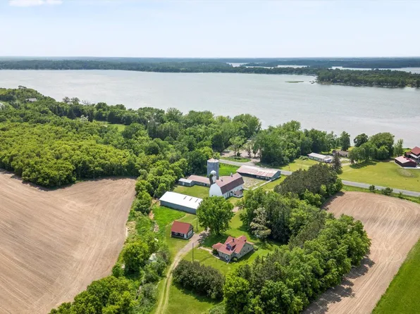 52275 Rush Lake Trl, Rush City, MN 55069