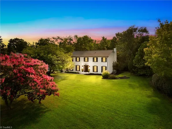 1601 Guilford College Rd, Jamestown, NC 27282