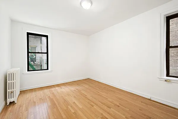 Rented by Compass | media 9