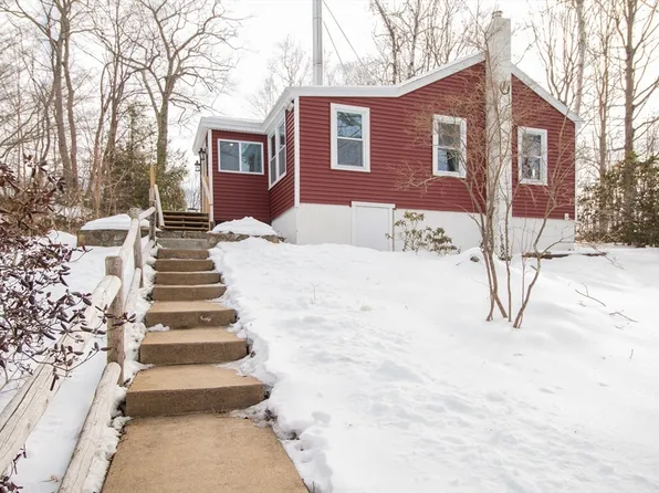 30 Lake Ave, Spencer, MA 01562