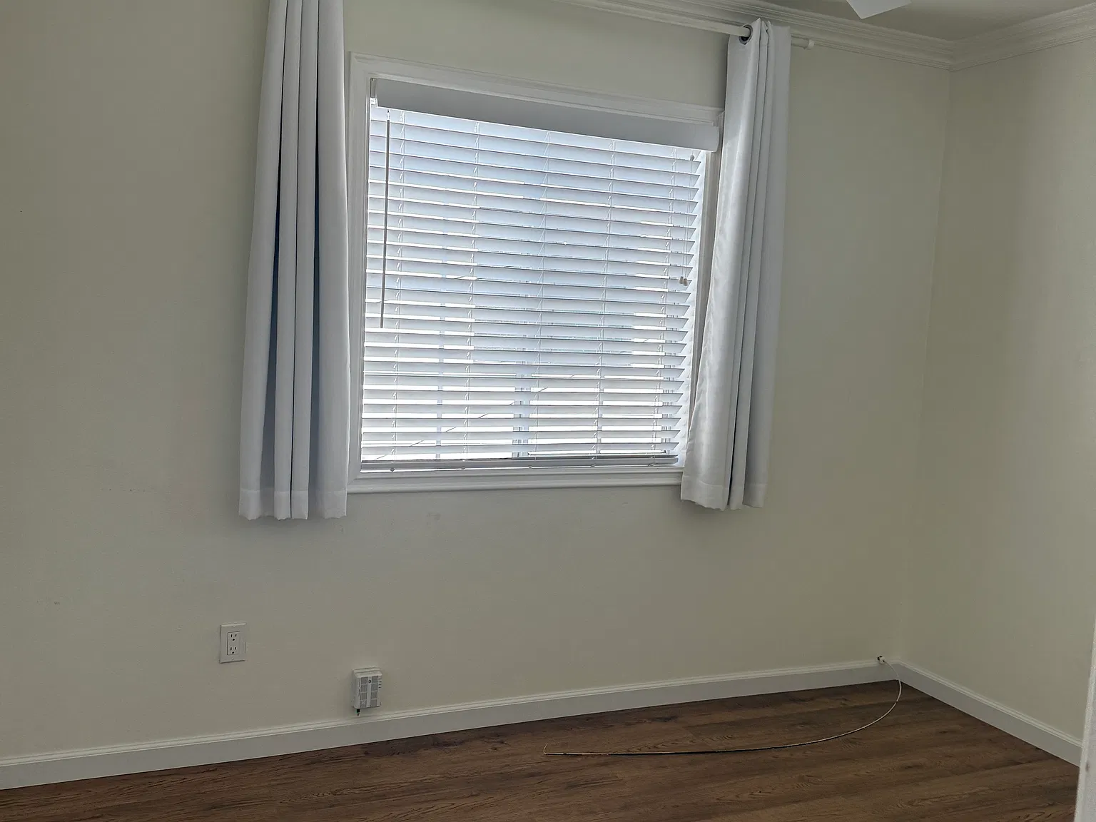 2 bed, 1000 sqft, $4,500 — Photo 4